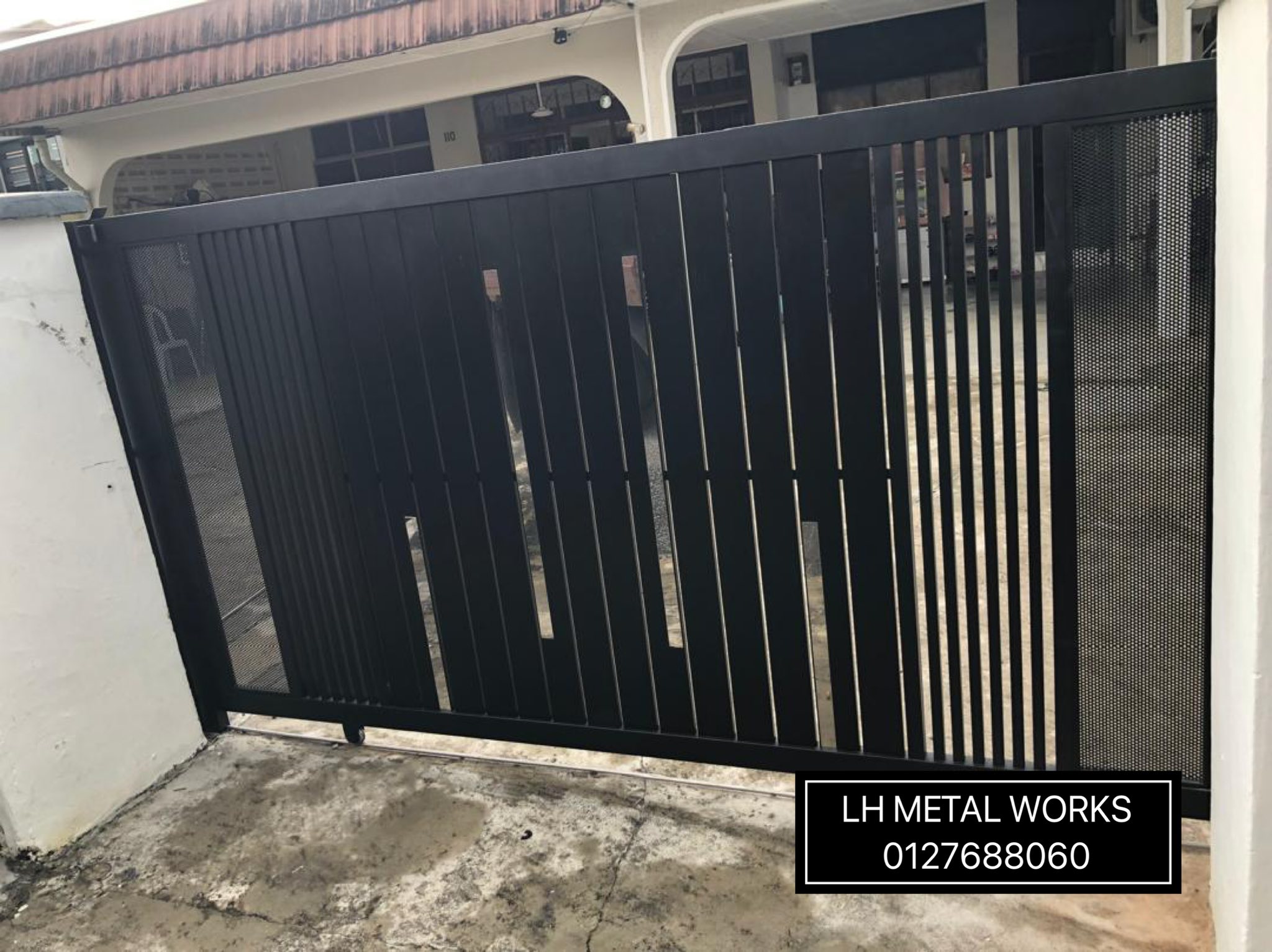 Sliding Gate