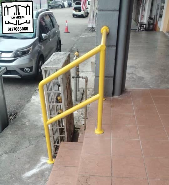Railing / Handrail